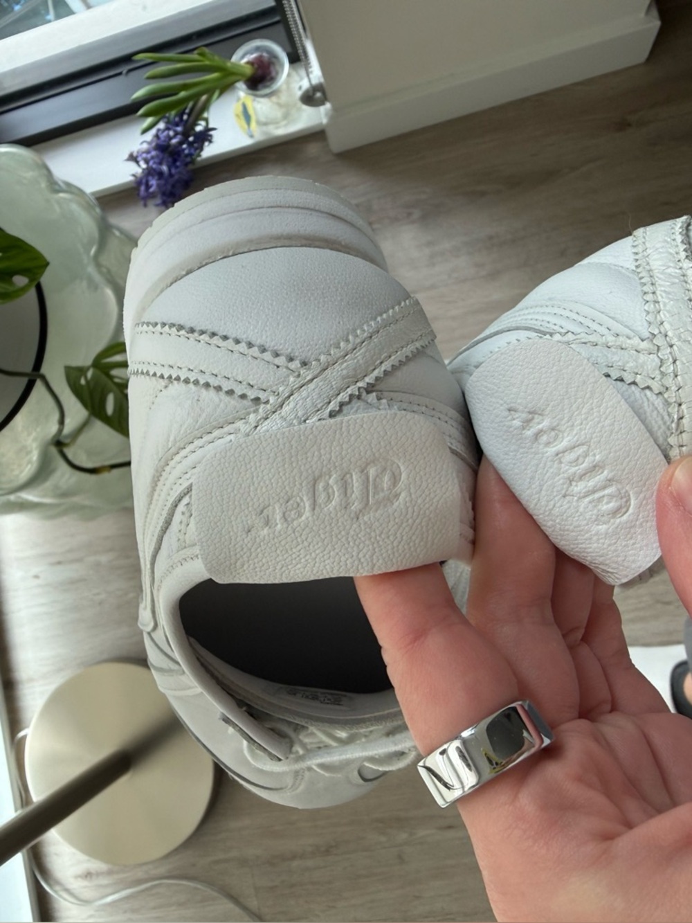 Onitsuka Tiger by Asics White Women's Sneakers - Picture 4 of 9